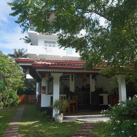Bed and Breakfast Casa Tharin Madiha Matara Exteriér fotografie
